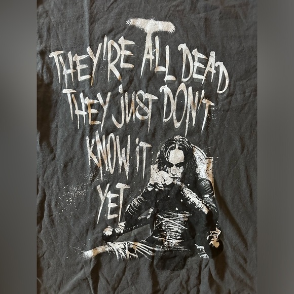 NWT The Crow Quote Destructed Boyfriend Fit Girls T-shirt size Medium - Picture 4 of 7